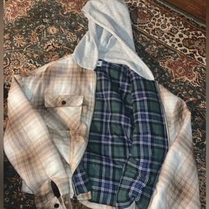 Elwood flannel jacket 
Men’s size Large